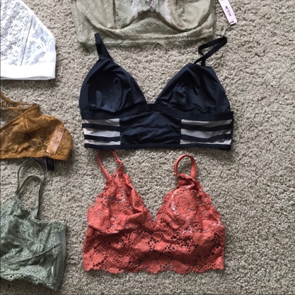 NEW 12 VICTORIA SECRET BRALETTES BUNDLE SZ S - Picture 5 of 5